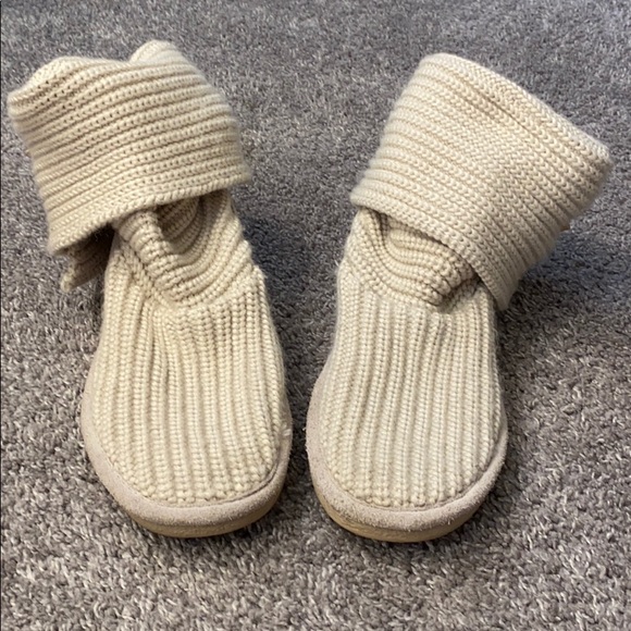 Bear paw knit slip on boots - Picture 4 of 7